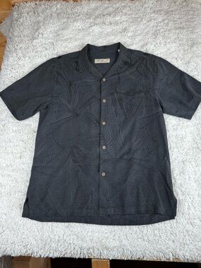 Tommy Bahama Men’s Medium Black Silk Blend Camp Shirt Tonal Leaf Print